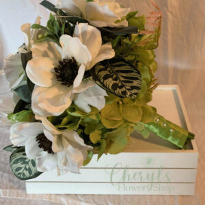 Chartreuse Hydrangea & Poppy Bouquet